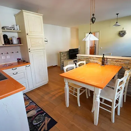 Mojstrovka With Sauna And Free Parking On Site In Center *