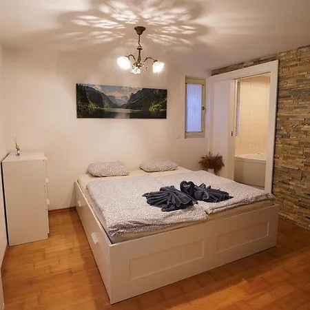 Appartement Mojstrovka With Terrace In Center Kranjska Gora